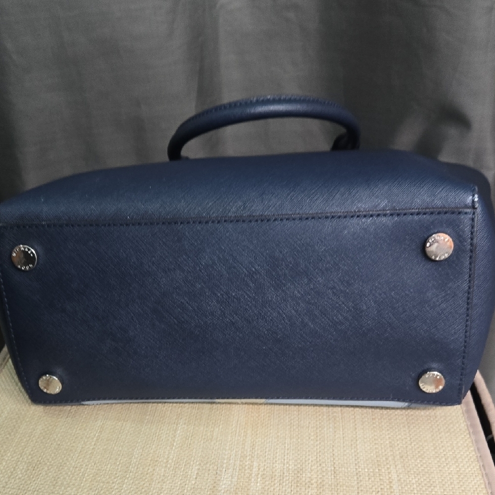 Michael Kors Blue  Patterned Tote EUC - Picture 5 of 16